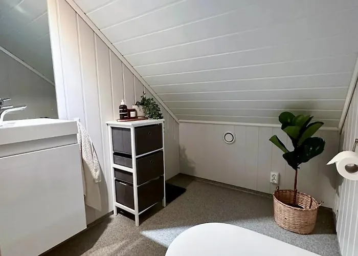 Leilighet Stylish & Bright Penthouse - Office - 5 Star Location! *