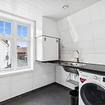 Stylish & Bright Penthouse - Office - Sentral